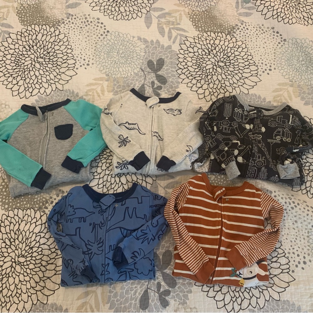 EUC Carters Sleepers 24 month